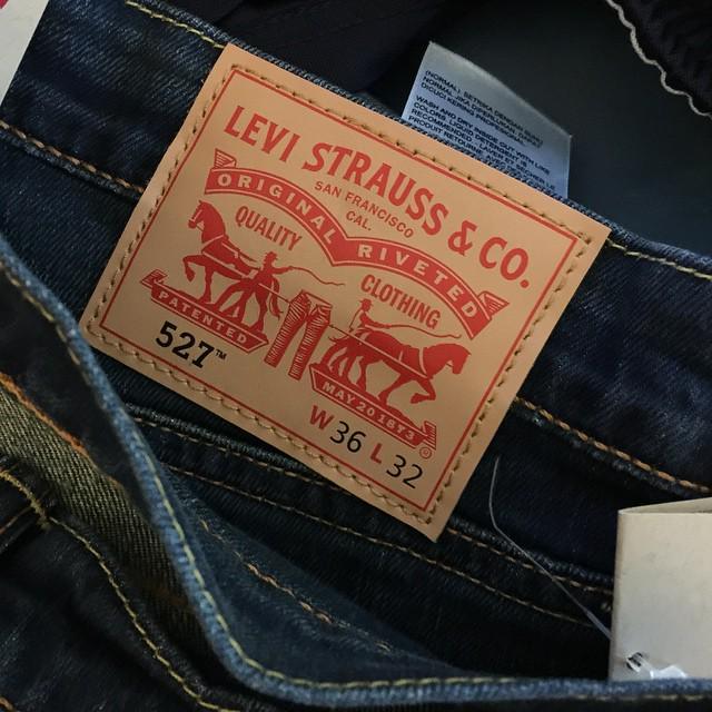 CamBunton's tweet image. Reward for weight loss. Don't mind if I do... #levis #firstpair ift.tt/1Q34Eod