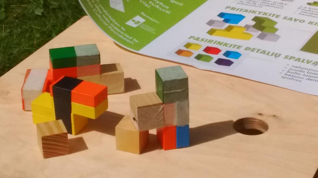 noelito's tweet photo. Designing and making open source urban furniture for community gardens #ospsd #hackyourborders learning from Tetris! http://t.co/vLYNBWine1