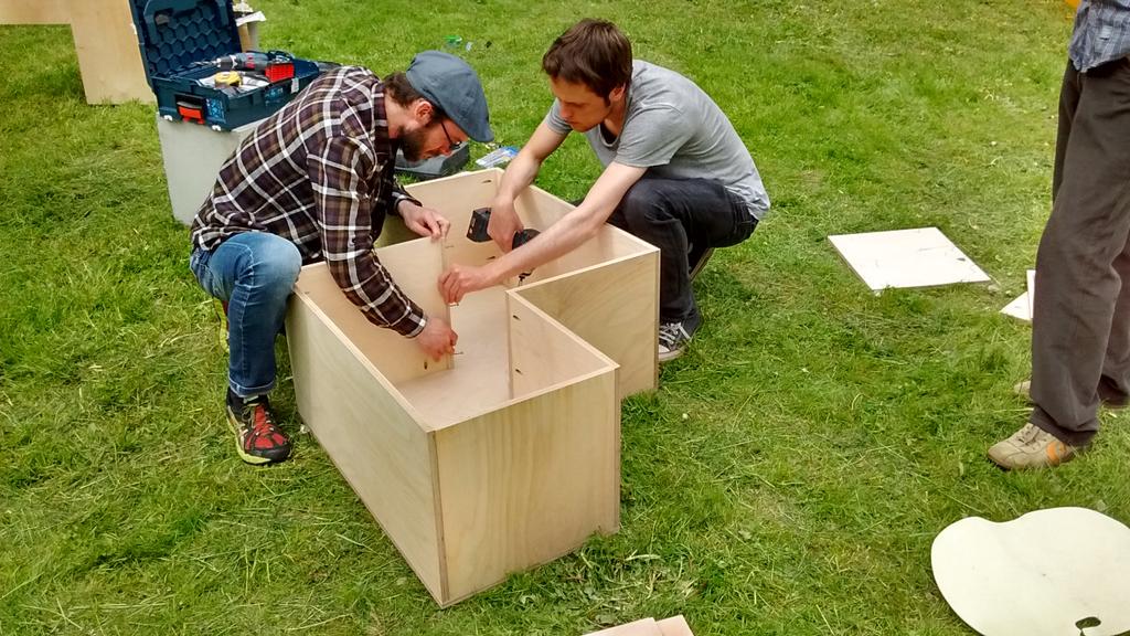 noelito's tweet photo. Designing and making open source urban furniture for community gardens #ospsd #hackyourborders learning from Tetris! http://t.co/vLYNBWine1