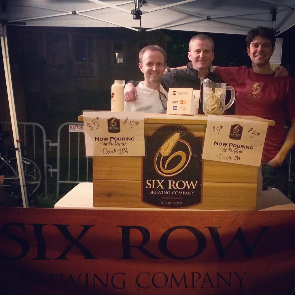 NewlywedChefs's tweet photo. We had a great night with our friends from @SixRowBrewCo at the #glendalemo #jazzfest #stl Their beer is excellent! http://t.co/DjcK4MnPat