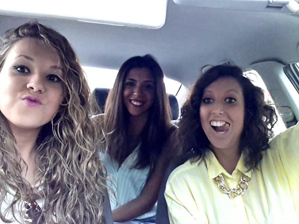 irene2604_13's tweet photo. Bellas♥ @Cristicuadra @Rociochiopio @verolopez100 #Yer http://t.co/ZauJY3sTeS