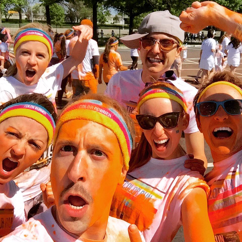 BSlaybs's tweet photo. Post Orange Station Selfie! #weshine #happiest5k  #happy #colorrun #happy #teamshredtherainbow #nyc http://t.co/wAxHmS2iHs