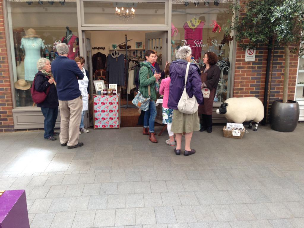 silversheep1's tweet photo. Meet the maker going really well in The Silver Sheep today! http://t.co/xzExKU0S6H