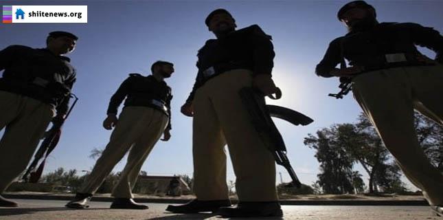shianews313's tweet photo. POLICE ARREST SAFOORA ATTACK SUSPECTS BROTHER
http://t.co/wzYv3c37Vw
#IsmailiBusAttack #Pakistan http://t.co/9Hiu4jhgsm