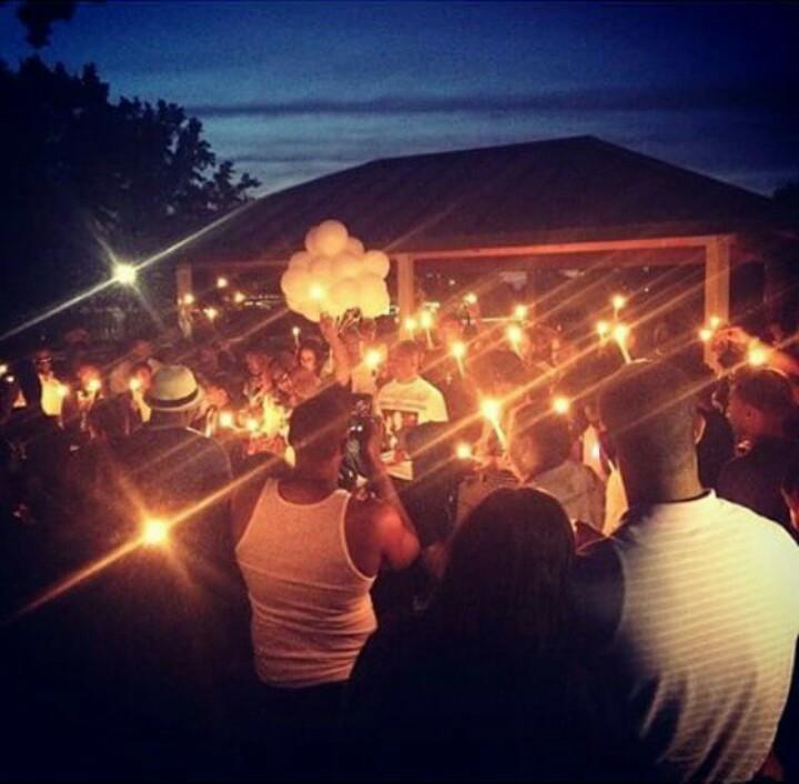 __ForeverMbk's tweet photo. Candle Light Last Night, RIP Dashawn ❤😍👼☝I Love You Cousin Watch Over Us #SmithRd http://t.co/kodFaVg5QR