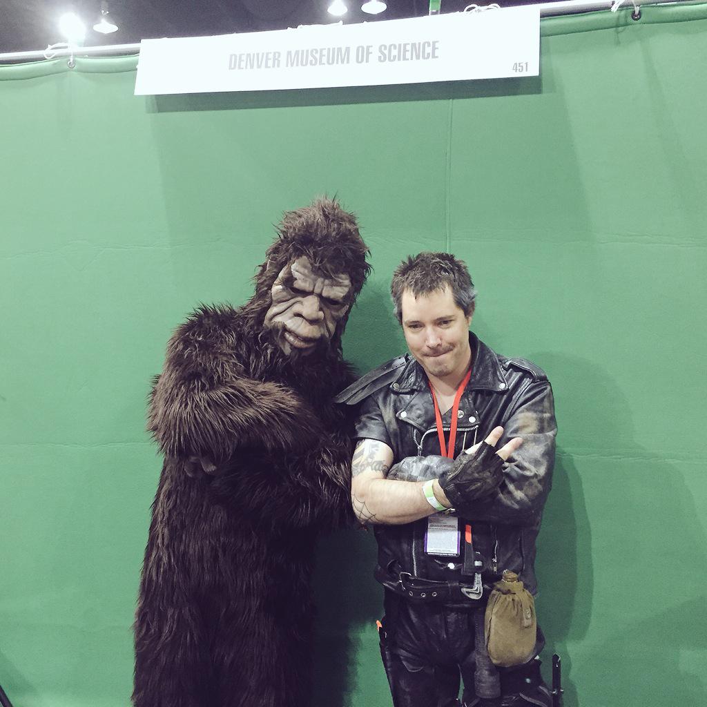 DenverMuseumNS's tweet photo. Mythic Ceeatures are even being spotted at #DenverComicCon this weekend! #MythicInDenver http://t.co/3dfUPhgb8t