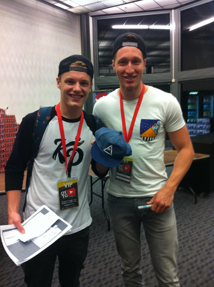 Bedankt voor je handtekening op het petje! <a href="/Enzoknol/">Enzo Knol</a>