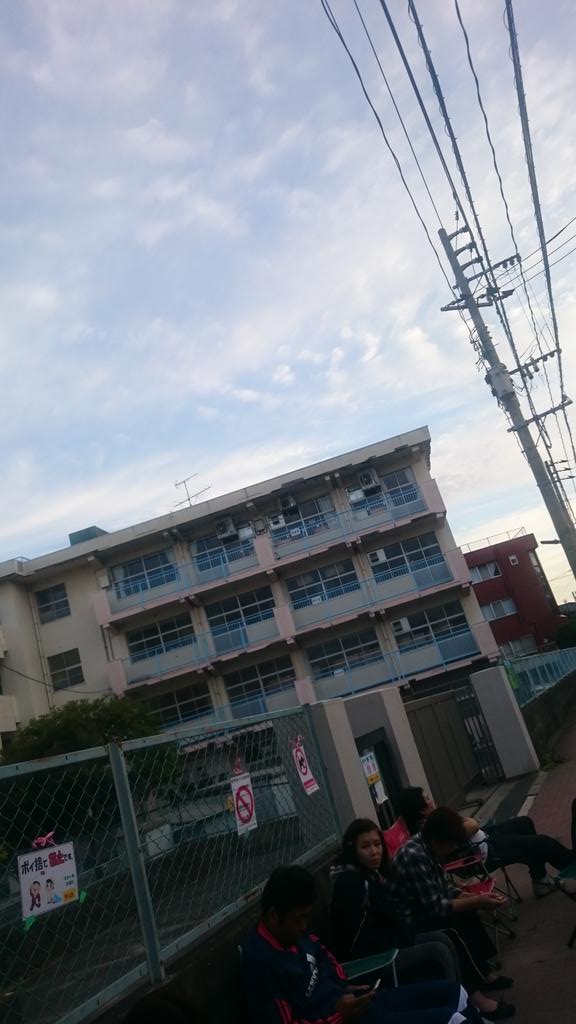 ooo_0509's tweet photo. さっきが、嘘みたいね（笑）
明るすぎやし、みんな、ねとる（笑） http://t.co/VM9dTSAHhA