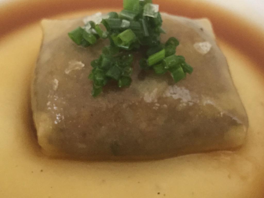 JCCapel's tweet photo. #MicroCriticaCapel Arroz de carabineros, raviolis de rabo, atún y torrija, lo mejor del nuevo rte #Tellus Córdoba P6 http://t.co/2bw64SsP2F
