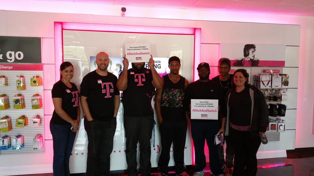 CruzNestler's tweet photo. Another successful @work training in Gvagas! Let's make moves @work! @ambidoo0405 @CindyFalkner http://t.co/cv62fEuGr8