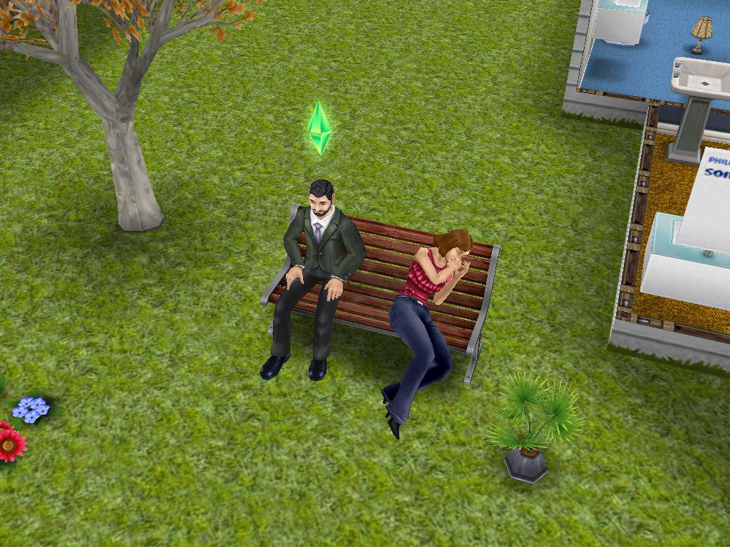 spitz7378's tweet photo. Sleeping with my girlfriend in The Sims FreePlay http://t.co/ypd2dtdvKD http://t.co/aVOPAA88wR
