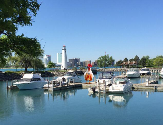 AvantiPress's tweet photo. Another beautiful day along the #Detroit riverfront. #roostergram #AvantiHumor #AvantiintheD http://t.co/MW6MWJtSTc