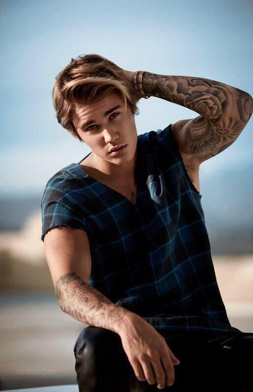 blondiebiex's tweet photo. HE'S MORE THAN PERFECT OH MY 💦 http://t.co/C91J0dvQsq
