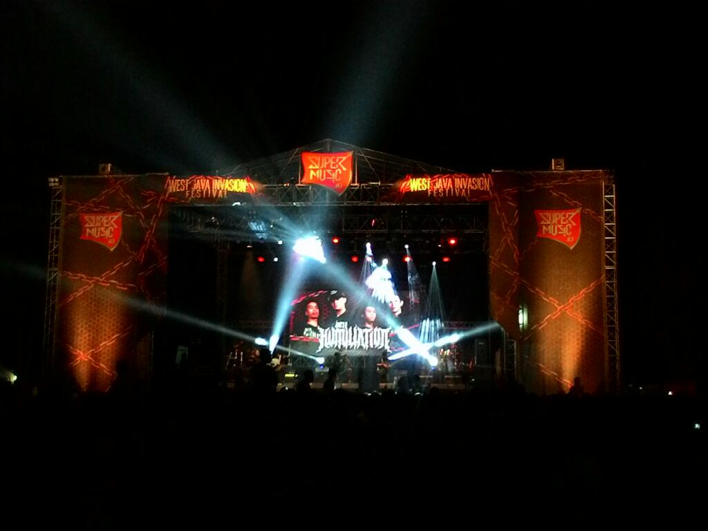 Thanks buat <a href="/hellprint/">HELLPRINT FESTIVAL</a>, ditunggu event selanjutnya di kota Tasik. <a href="/humiliationINA/">HUMILIATION</a> keren \m/