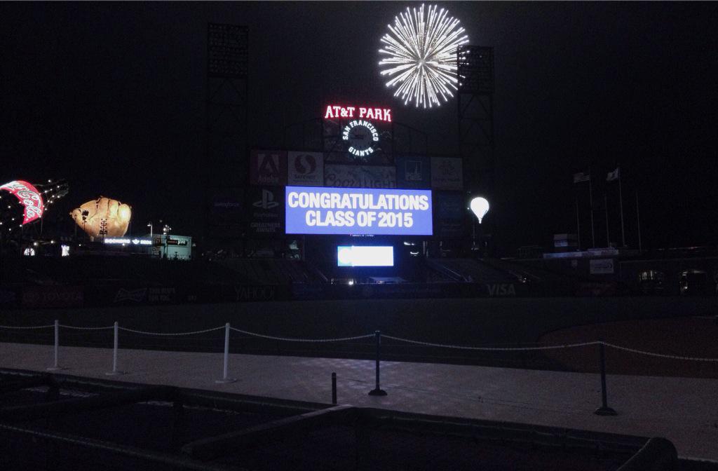 maryreckless's tweet photo. MY SISTERS GRADUATED LAST NIGHT AT THE AT&T PARK AND IM SO PROUD OF THEM.💜💜💜💜🎓🎓🎓🎓 #SFSU2015 http://t.co/qN23QT83a0