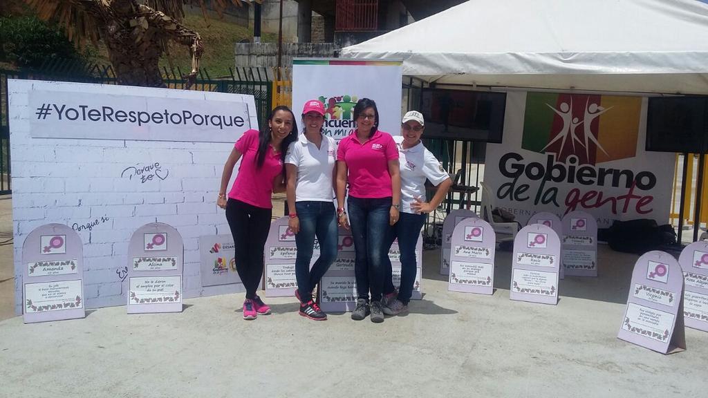 Bucaramanga's tweet photo. #HoyBUC @DesarrolloSder: FOTOS| @GobdeSantander apoya espacios de sano esparcimiento, #FlowClor, coliseo Bicentenario http://t.co/kGLbkcVp6P