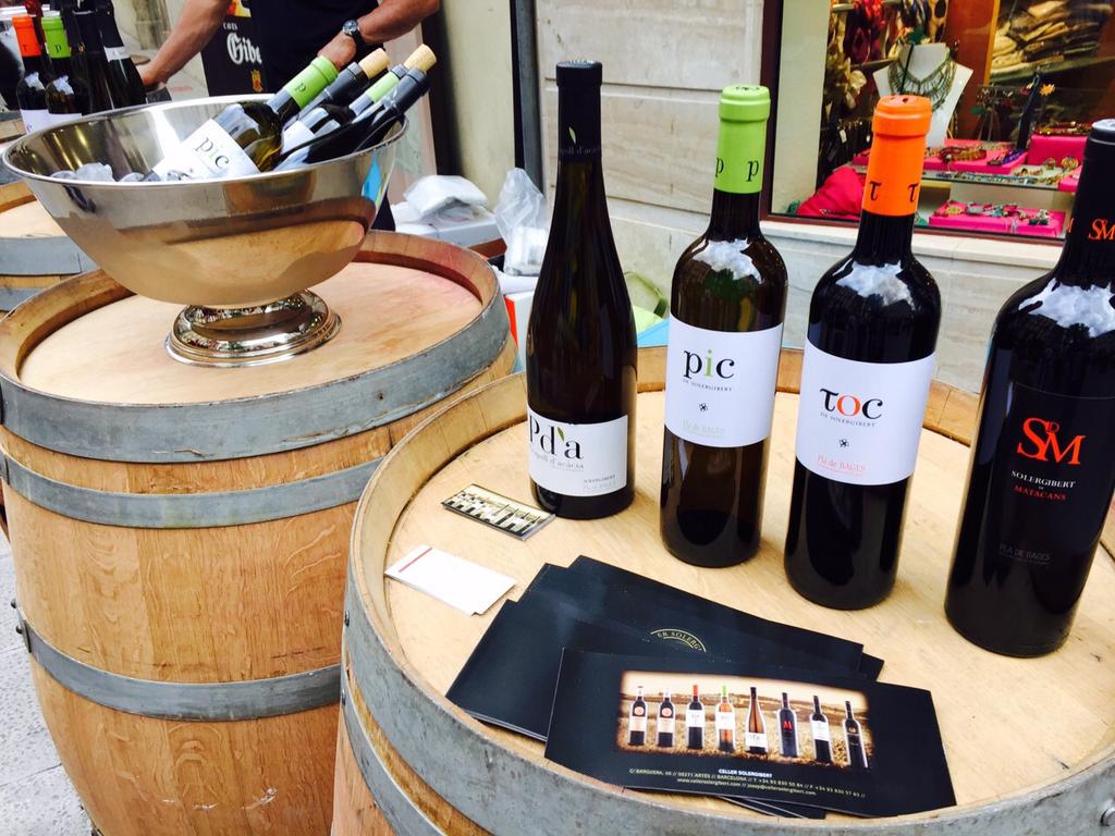 vinssolergibert's tweet photo. Us esperem a la Plana de l'Om per tastar #Pic, #Toc , #Pda i #Matacans
Bona Expo!!!!
@bagesterravins @dopladebages http://t.co/6jbUNPpioz