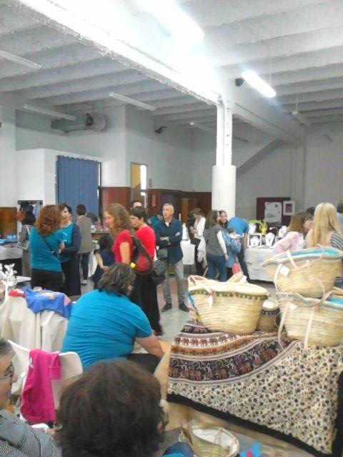 purificacionbal's tweet photo. @SIngularN en #shopfounding. Recolçant la innovació social amb solidaritat. http://t.co/VkFNqf1t6E