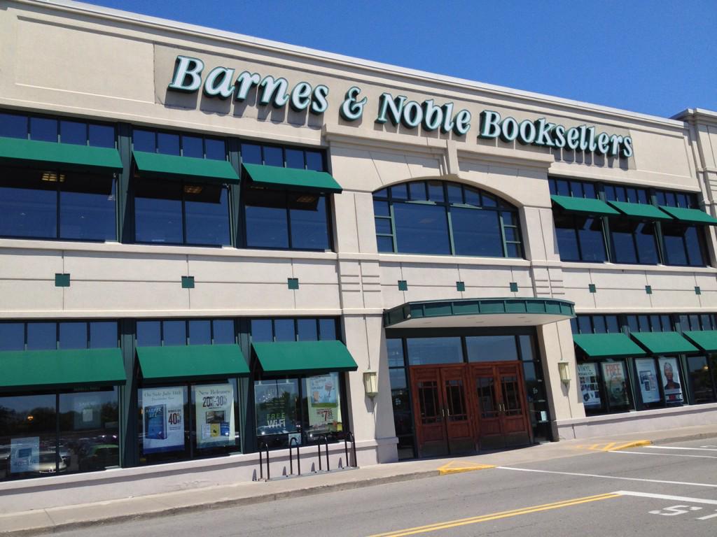 Tweety Guy On Twitter Bnbuzz Visited A Gorgeous Barnes Noble