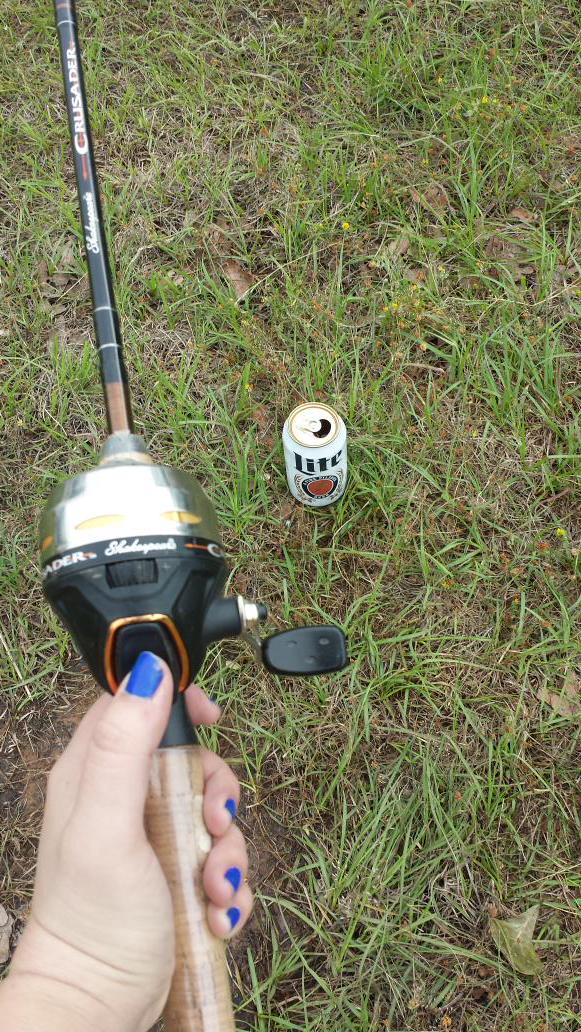 Jess061687's tweet photo. Beer &amp; fishing time @WildmanHansen22 @williamjcrandal @bassinman146 http://t.co/j04Z2KChuy