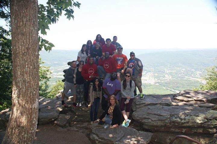AmyGrno's tweet photo. Look out mountain... Great friends, great memories! http://t.co/daAagWL1jt
