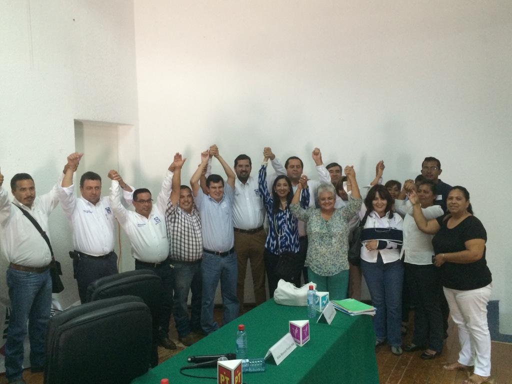 bernardoglz's tweet photo. Hoy @Susana_Sanchez1 ganó el debate en el Distrito 2 celebrado en #SanPedro. Capacidad y valentía. ¡Bien Susana! http://t.co/88Wkq41PU1