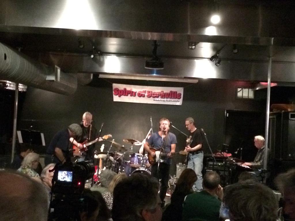 paulcrosstoront's tweet photo. .@SpiritYorkville What a night! Luke,George, Peter, Cathy, Pat.Great to see Marsden; @GGodovitz to rock tonight. Dig. http://t.co/EqlsXsiDp2