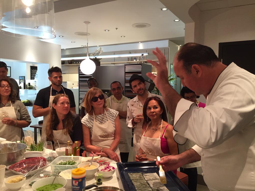 Urban Traveler tweet media