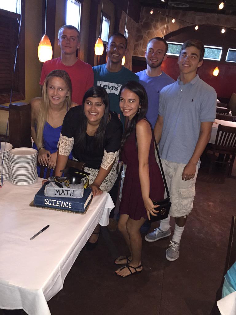 Moca_Loca's tweet photo. They say your friends are the family you choose on your own , I'm glad this is my family ❤️🎓🎊 #graduates #missingpat http://t.co/tXGiiXmT1w