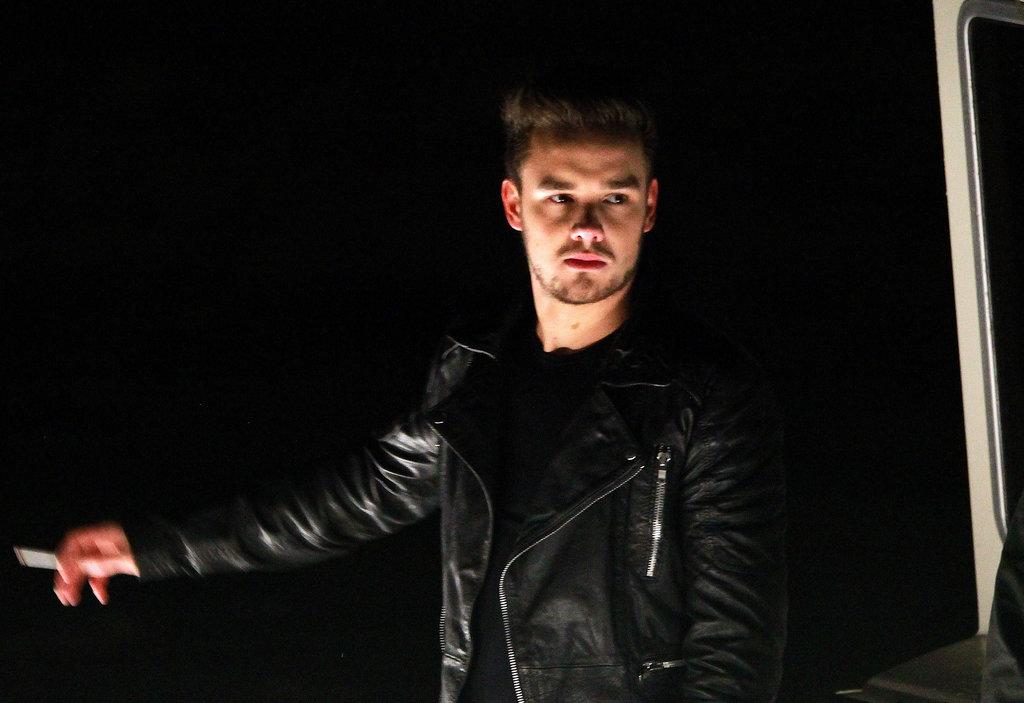 d_imagines1's tweet photo. -Your reaction when a girl gets too close to your crush has your taste http://t.co/V06FnGmFgn