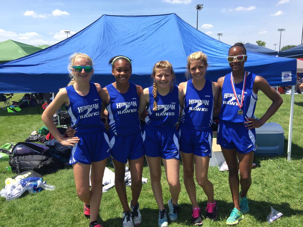 Mrs_Witnik_Math's tweet photo. 7th grade girls placed 12th in there 4x100 relay!! So amazing!!! @HeinemanHawks #hmstrackandfield2015 http://t.co/HGhgMlMAzQ