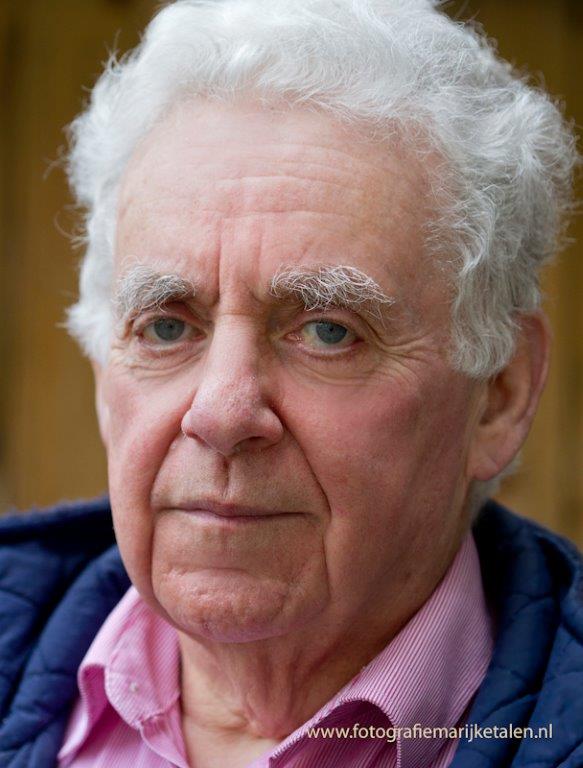 RobWaaker's tweet image. 