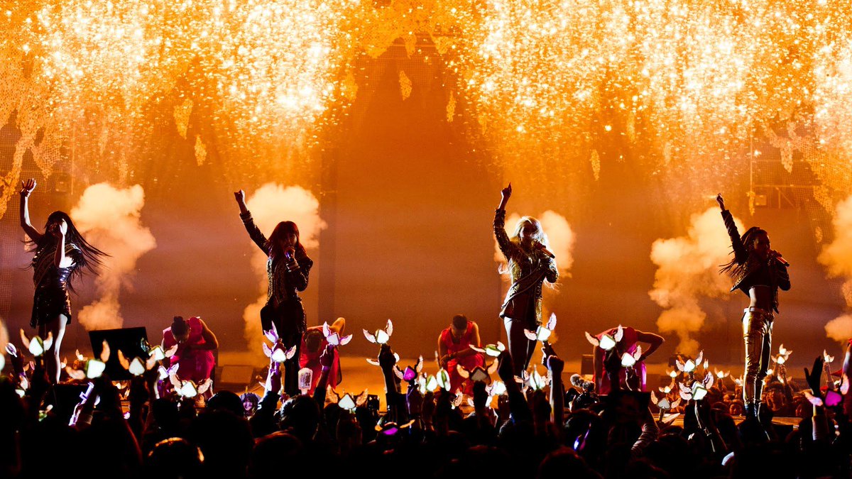 GloryRecords's tweet photo. Relive The #GRAMMYS - @4Usion - Live http://t.co/IbJgPObX2m http://t.co/WUrZABuGx3