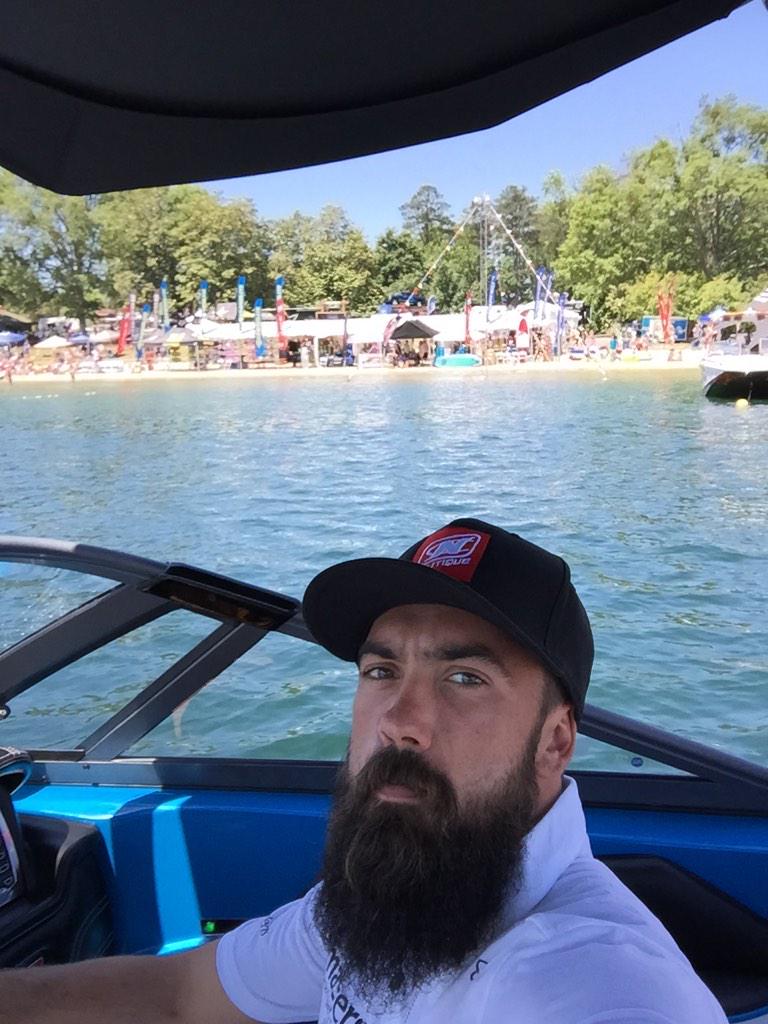 KyleRattray's tweet photo. The @NautiqueBoats Masters is about to go down! Let's do this! http://t.co/xXLCYJxfgY