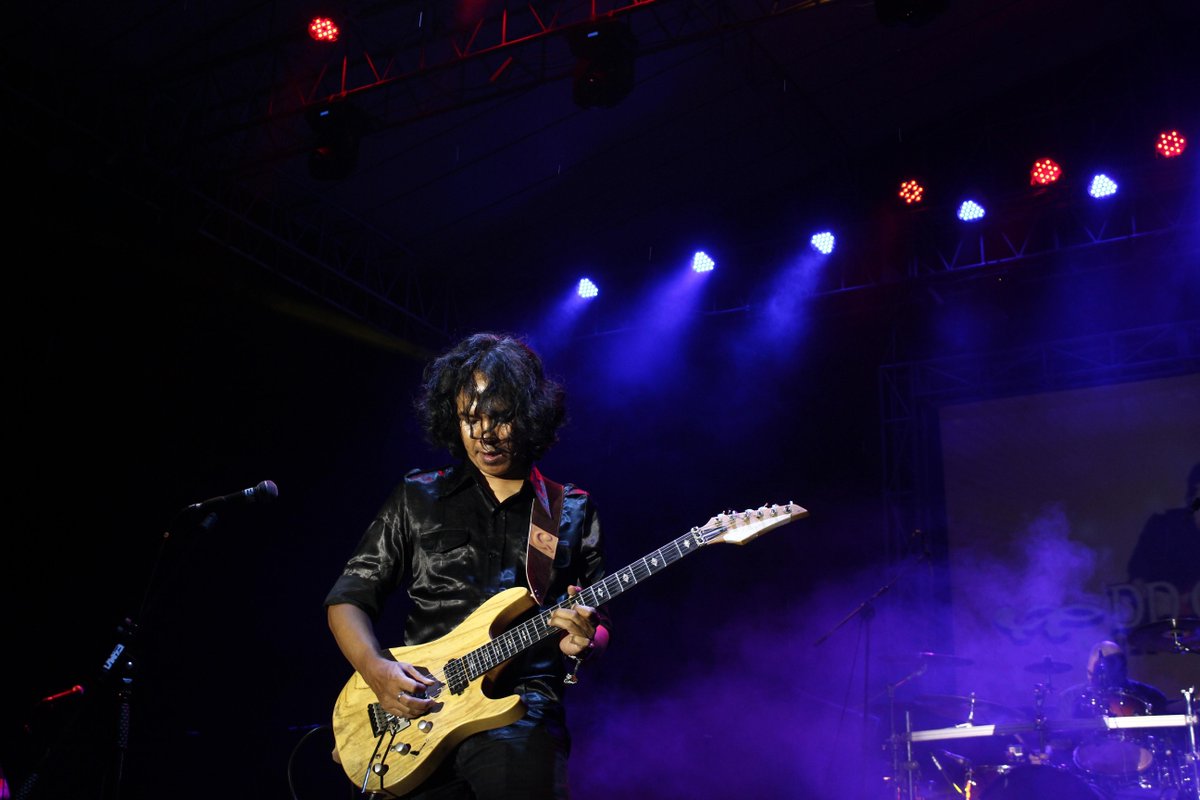 Nich timlo.net/baca/687196195… <a href="/SoloBluesFstvl/">Solo Blues Festival</a>