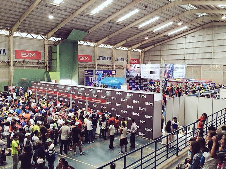 RunningLifeGT's tweet photo. ¿Quien ya fue por su kit de la Medio Maratón Cobán 2015? http://t.co/1GDMzU4iQf