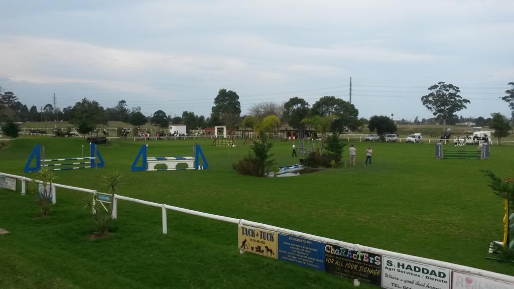 EquiBox_SA's tweet photo. We are at George eventing for the weekend! #eventing #equestrian http://t.co/B7FCp933cq