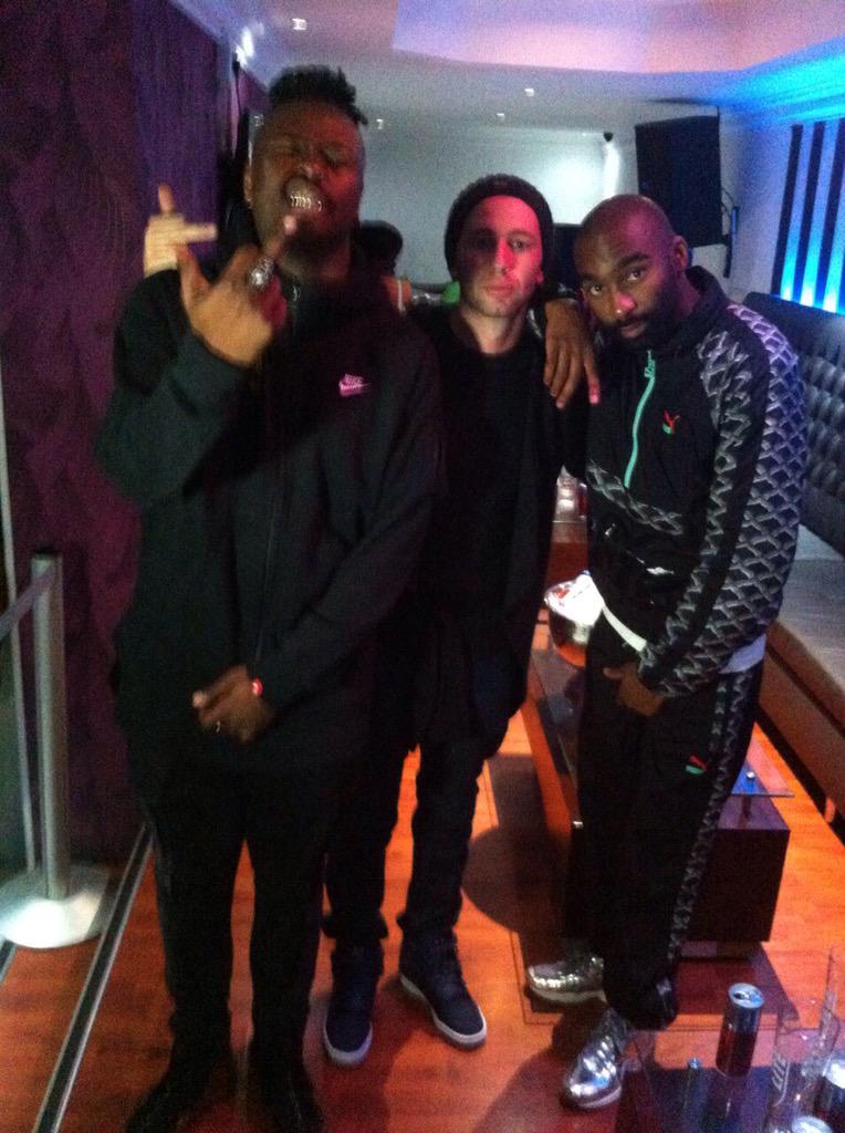 NormaMansoor's tweet photo. About #FamilyValuesAlbumLaunch #FamilyValues .. Last Night @ChadDaDon #Maftown โค๏ธ๐ฃ๐ฅ๐ http://t.co/AvyAGPSAQY