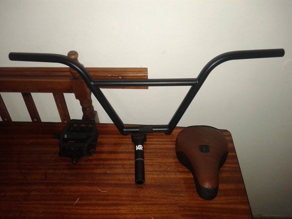PerezPapacho's tweet photo. Nueva adquisiciones para la bike cumppppppppppaaaaaaa http://t.co/jYUnCUv6BG