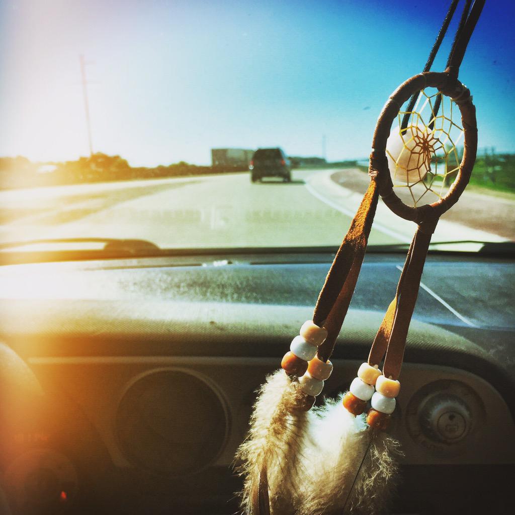 emrymalee's tweet photo. Beautiful day for a Madison wedding! #hurrdid #sunroofopen #dreamcatchin http://t.co/SmAMj1PgnR