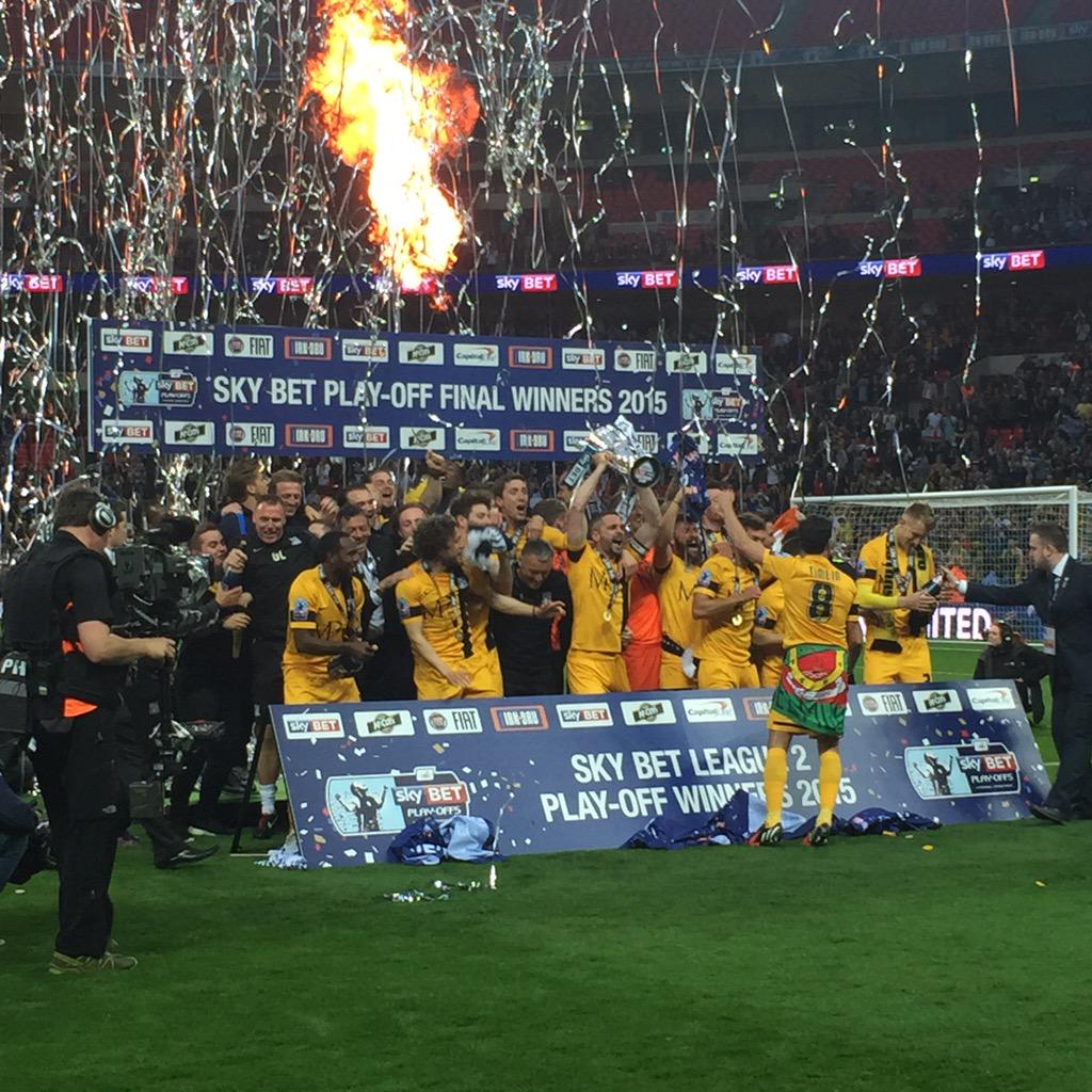 SUFCRootsHall's tweet photo. SKY BET LEAGUE 2 PLAY-OFF FINAL WINNERS 2015!! #TheBluesAreGoingUp http://t.co/lEzr3cfHIY