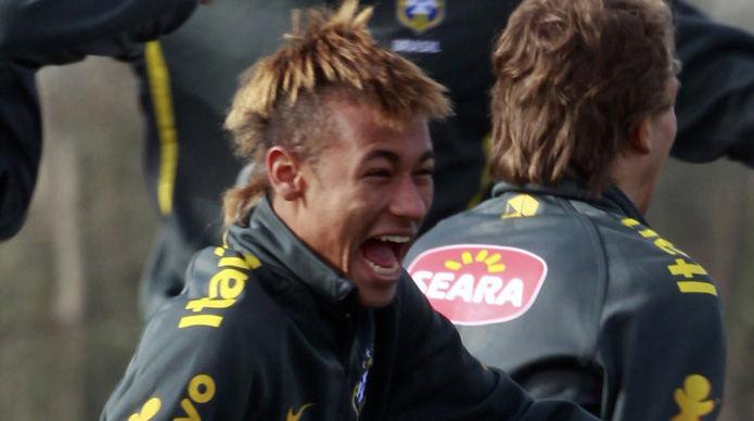 Nea_VI_'s tweet photo. -Muchachos, mañana vuelve @elmassicuervo al Tricolor
-SEEEEEE http://t.co/VQJWUxHEAZ
