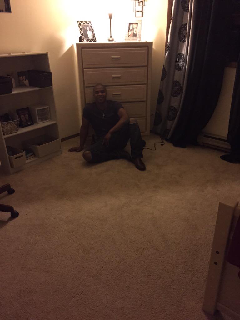 keodoran's tweet photo. That age when a clean room is one of the best birthday gifts 😌 http://t.co/RFjgfQKnRn