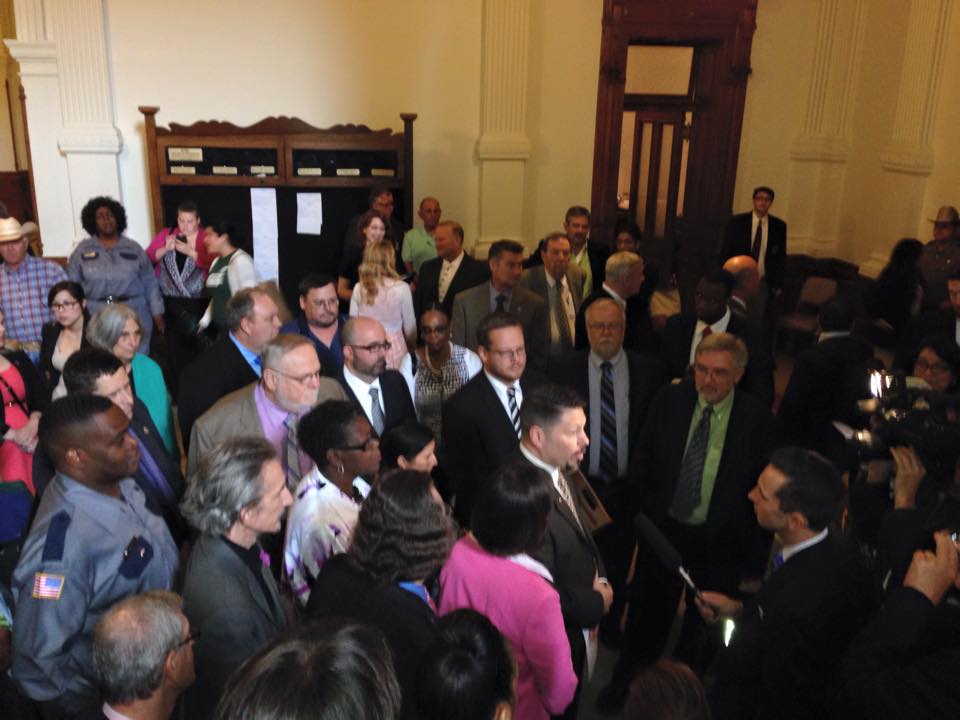 Proud of my union.NO SB1968.Thank you 4 your hard work &amp; dedication. @tmelinaraab <a href="/PortiaBosse/">Portia Bosse</a> <a href="/nerdette/">Tanya 수정 Tarr, MS NBC-HWC 😎</a> @renerlara