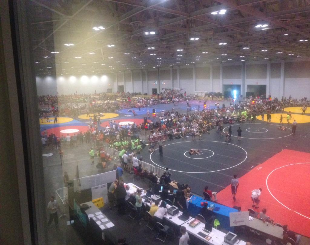 StateChampWC's tweet photo. Some of the sights above at NHSCA National Duals! @NHSCA #NationalDuals #VaBeach http://t.co/GEI4B1CKnS
