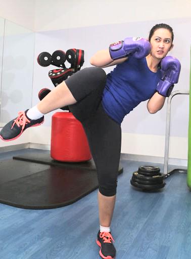 Majalah Pria on Twitter Nafa urbach gym http t co Majalah Pria on Twitter Nafa urbach gym http t co
