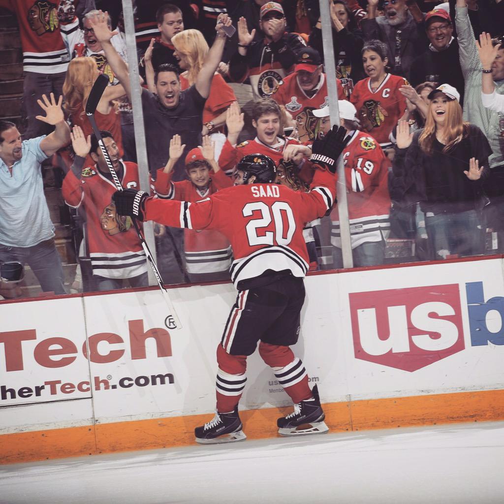 NHLBlackhawks's tweet photo. Sometimes you just want to hug everyone in the building. http://t.co/udUYOrXgVF