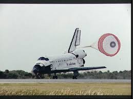 DonEfemerides's tweet photo. 11/02/1984: en Cabo Cañaveral aterriza el transbordador espacial Challenger tras 11 días de permanencia en el espacio http://t.co/nLMXMvc3xx