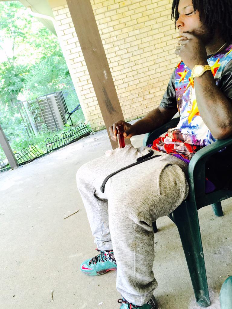 AFNF_MOBB's tweet photo. I'm drinking on this medicine I'm hoping that it heals me⛽️⛽️ http://t.co/VbB8JSj5x7