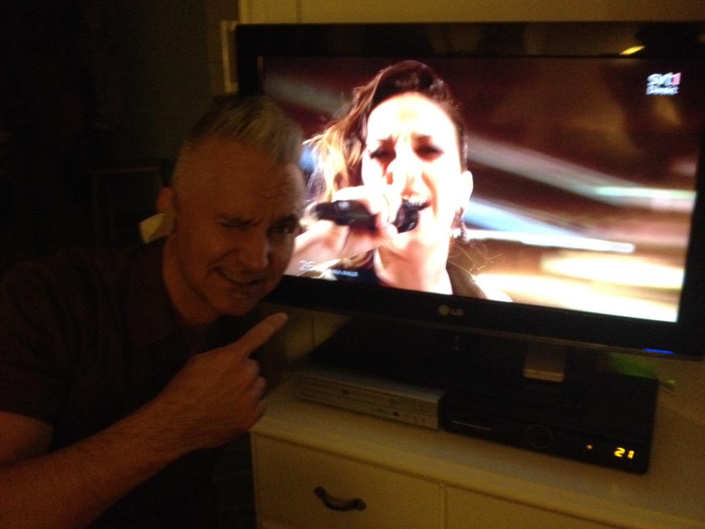 LucieWatsonD's tweet photo. Öronen blöder, ears are bleeding #escSE #ALB #EurovisionSongContest http://t.co/yhwwn95V40